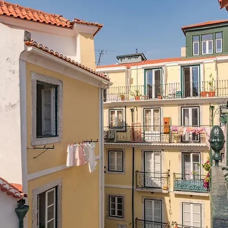Madragoa - The Heart Of * Lisboa